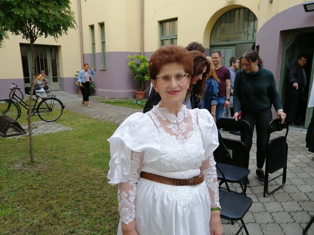 "Niko od njih u životu nije glumio, nije ni sanjao o tome": Slepi i slabovidi Subotice zablistali u predstavi "Radovanka Treća" 2