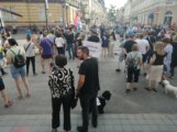 Prvi protest "Subotica protiv nasilja" Održan prvi protest “Subotica protiv nasilja”: Subotičani imali i lokalne zahteve 12