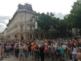 Prvi protest "Subotica protiv nasilja" Održan prvi protest “Subotica protiv nasilja”: Subotičani imali i lokalne zahteve 14