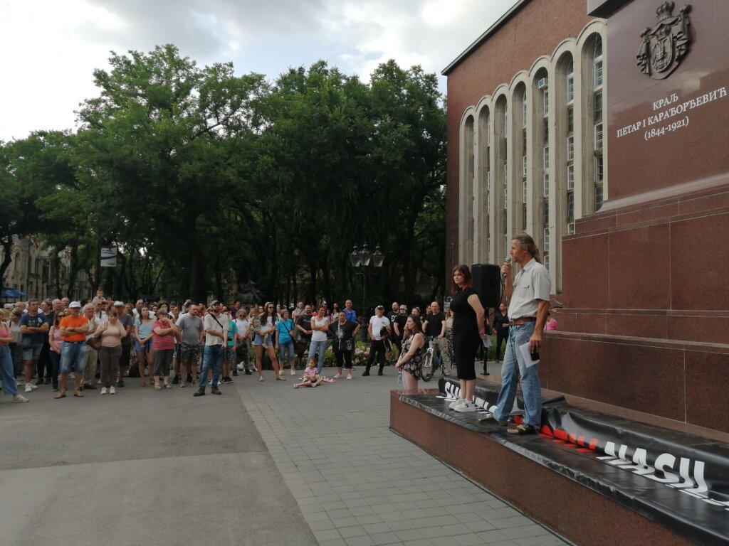 Održan prvi protest “Subotica protiv nasilja”: Subotičani imali i lokalne zahteve 4 Održan prvi protest “Subotica protiv nasilja”: Subotičani imali i lokalne zahteve 4