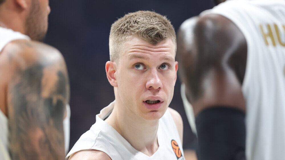 Generalni menadžer Bajerna tvrdi da srpski reprezentativac ostaje u klubu iz Minhena: Ognjen Jaramaz neće preći u Partizan 1