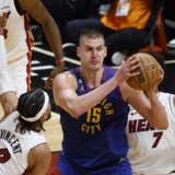 Gde možete da gledate petu utakmicu finala plej-ofa NBA lige između Denvera i Majamija? 4