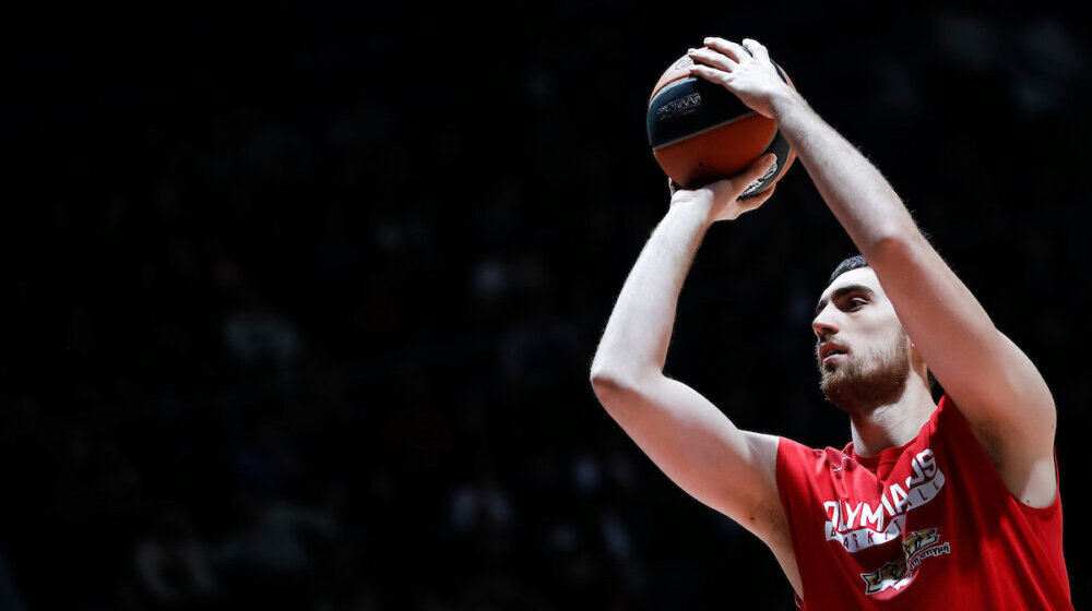 Nikola Milutinov posle tri godine ponovo u Olimpijakosu 1