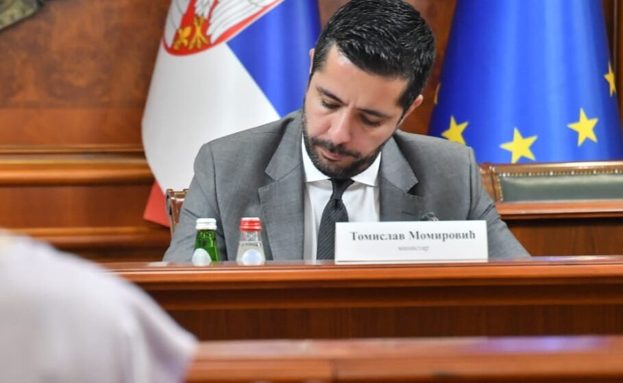 Nikezić Momiroviću: Vi o inflaciji ništa ne znate, ali je zato Mona Fešn od kada ste postali ministar povećala prihode sa šest na 24 miliona evra 1