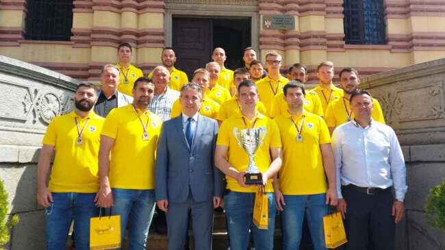 Rukometašima Vranja milion dinara iz gradskog budžeta za plasman u Super ligu 1
