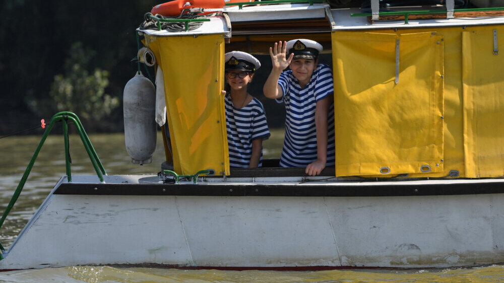 Krenula regata iz Novog Sada: Za devet dana otploviće 250 kilometara po rekama i kanalima u Vojvodini 2 Krenula regata iz Novog Sada: Za devet dana otploviće 250 kilometara po rekama i kanalima u Vojvodini 2