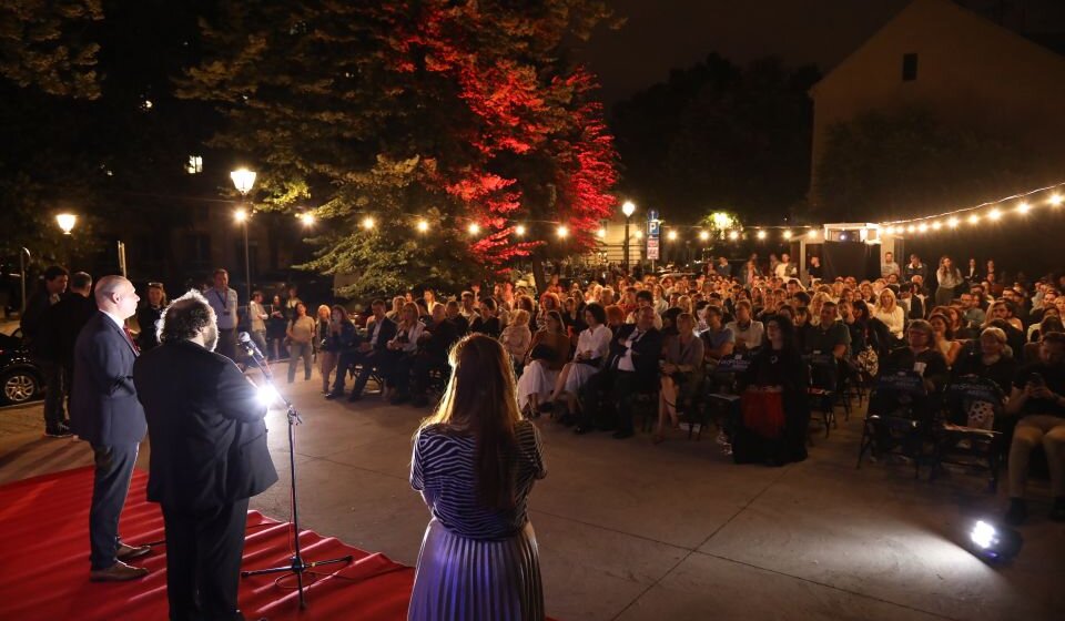 Svetskom premijerom filma „Vensan mora da umre“ autora Stefana Kastana počeo peti Festival francuskog filma 1