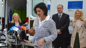 Na svečanosti u Užicu, predstavnici Vlade Srbije i EU predali vozila za transfuziološke službe u zemlji 4