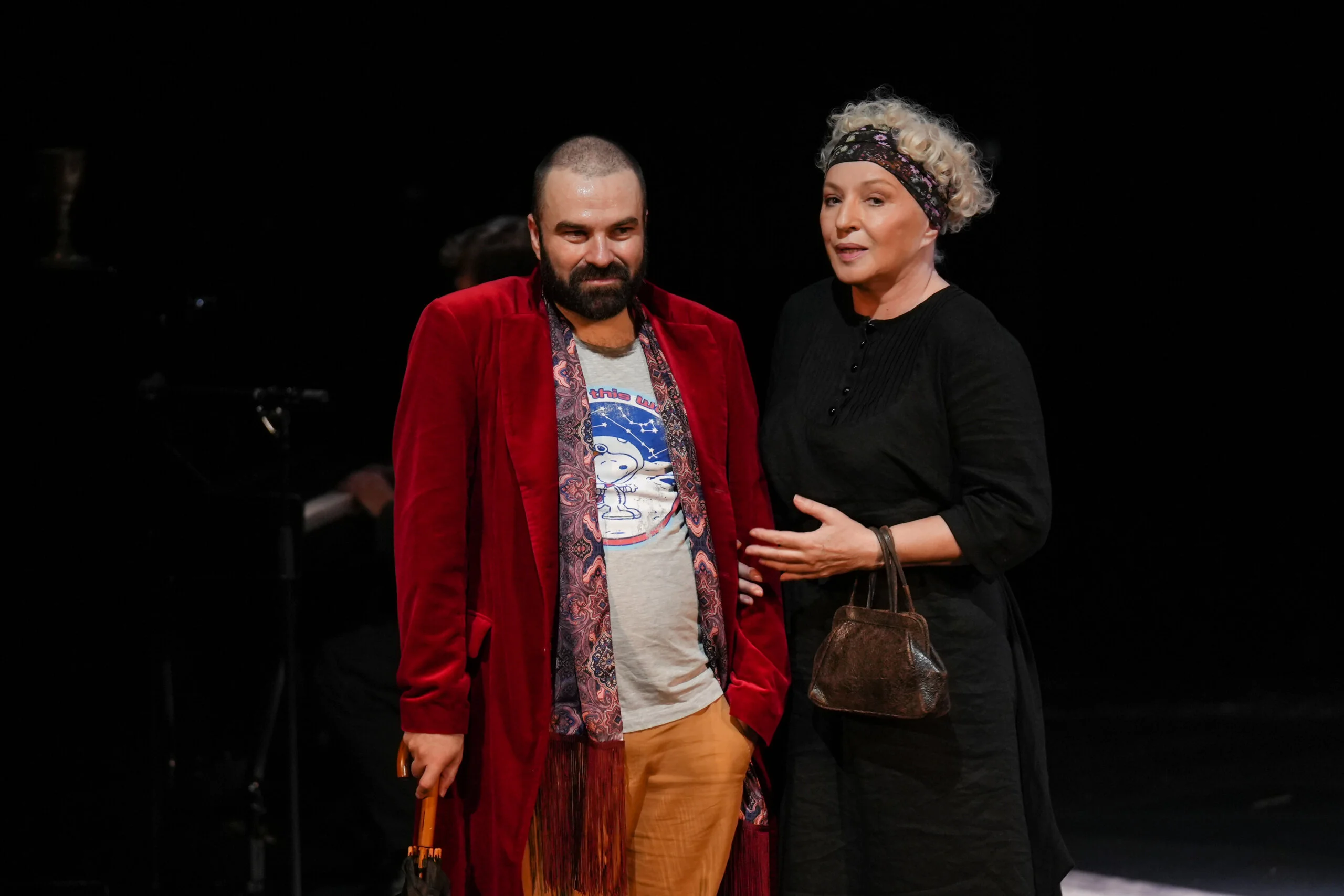 INTERVJU Ozren Grabarić, zagrebački glumac: Narod nikad nije voleo političare, uvek je voleo glumce 2 INTERVJU Ozren Grabarić, zagrebački glumac: Narod nikad nije voleo političare, uvek je voleo glumce 2