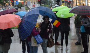 Protest „Užice protiv nasilja“: Podrška beogradskim protestima i zatražena smena većnika Vladimira Sinđelića 3 Protest „Užice protiv nasilja“: Podrška beogradskim protestima i zatražena smena većnika Vladimira Sinđelića 3