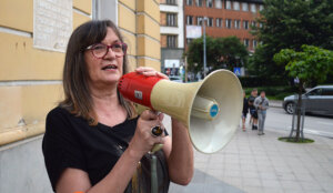 Protest „Užice protiv nasilja“: Srbija je talac jednog čoveka i njegove klike 2 Protest „Užice protiv nasilja“: Srbija je talac jednog čoveka i njegove klike 2