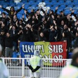 Rumunski navijači skandirali „Kosovo je Srbija“ u Prištini, policija ih napala i izbacila sa stadiona 9