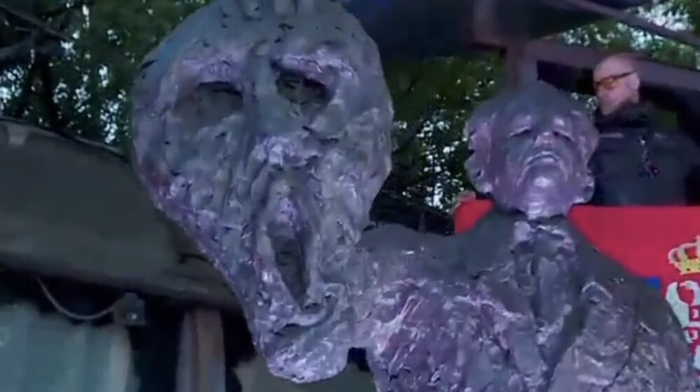 Poslanik SPS i Putinovi bajkeri postavljaju spomenik Miloševiću u Rusiji: RSE o bronzanoj figuri bivšeg predsednika SRJ 1