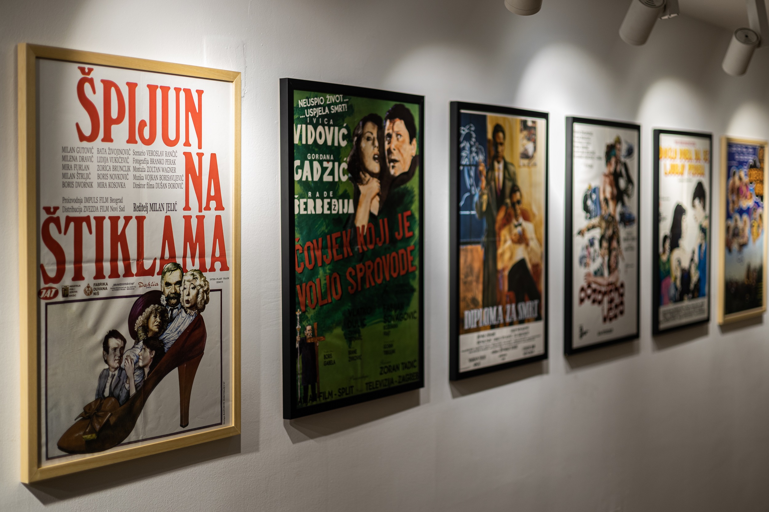 Otvorena izložba “Tragovi jednog vremena – filmski plakat 1980-1989” 2