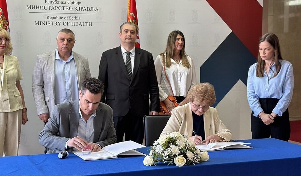 Potpisan ugovor kojim započinju aktivnosti na izgradnji i rekonstrukciji Kliničkog centra Kragujevac 1