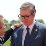Kupuje li Vučić Makronovu podršku i šta će mu francuski predsednik reći uz vino iz podruma Jelisejske palate? 4