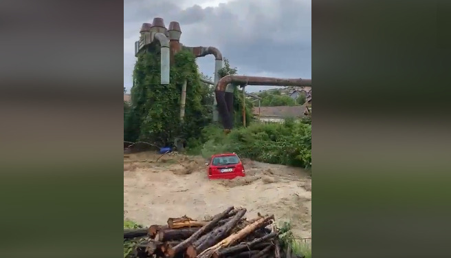 Novo izlivanje reke Trnavice u Novom Pazaru, udruženje Savski nasip traži smenu direktora "Srbijavode" (VIDEO) 1