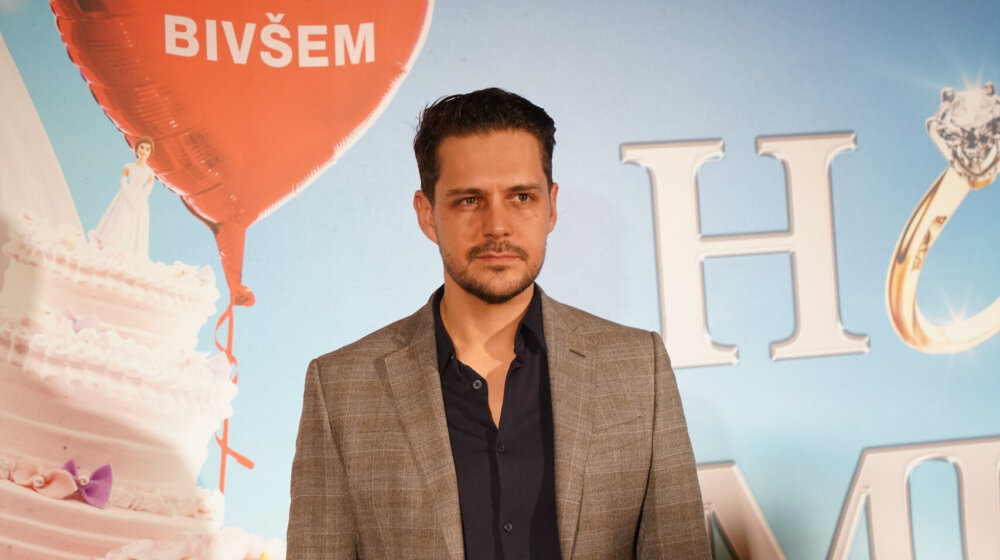 Miloš Biković stao uz glumce kojima se crta meta na čelu: "Streljajte i mene" 1