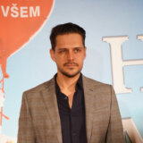 Miloš Biković stao uz glumce kojima se crta meta na čelu: "Streljajte i mene" 3