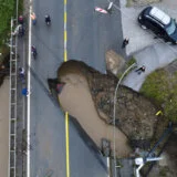 AMSS: Odroni i poplave ugrozili saobraćaj, najteže na području Kraljeva, Čačka, Mladenovca, Novog Pazara i Jagodine 6