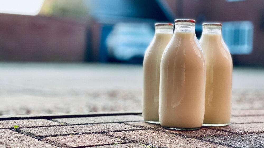 Zbog ovih grešaka mleko se brže kvari: Kako da mu produžite rok trajanja? 1