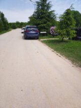 Za vreme Zadušnica privatnim vozilima zabranjen ulazak u niško Novo groblje: Građani pitaju zašto su neki među njima "jednakiji" 6