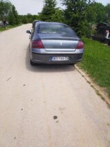 Za vreme Zadušnica privatnim vozilima zabranjen ulazak u niško Novo groblje: Građani pitaju zašto su neki među njima "jednakiji" 7