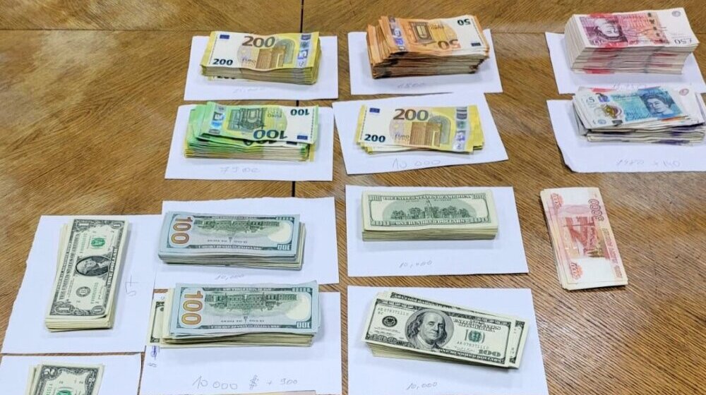 Istorijska zaplena deviza na graničnom prelazu "Kelebija": Više od 15 miliona evra 1