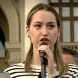 "Bićemo u prvim redovima, neće nas pomeriti": Studentkinja medicine Mia Purić na protestu "Srbija protiv nasilja" 9