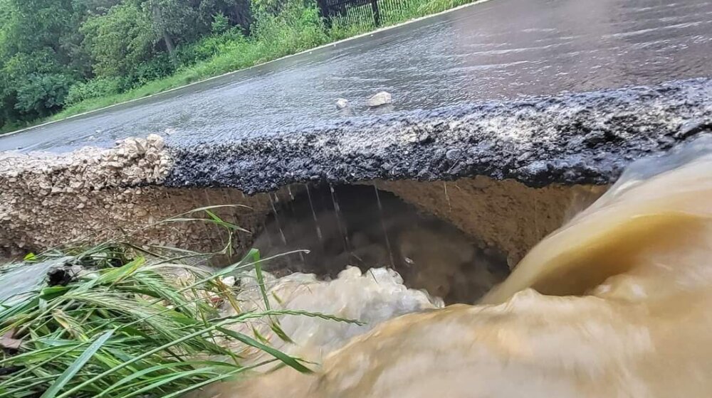 Vanredna situacija u Boru zbog poplava 1