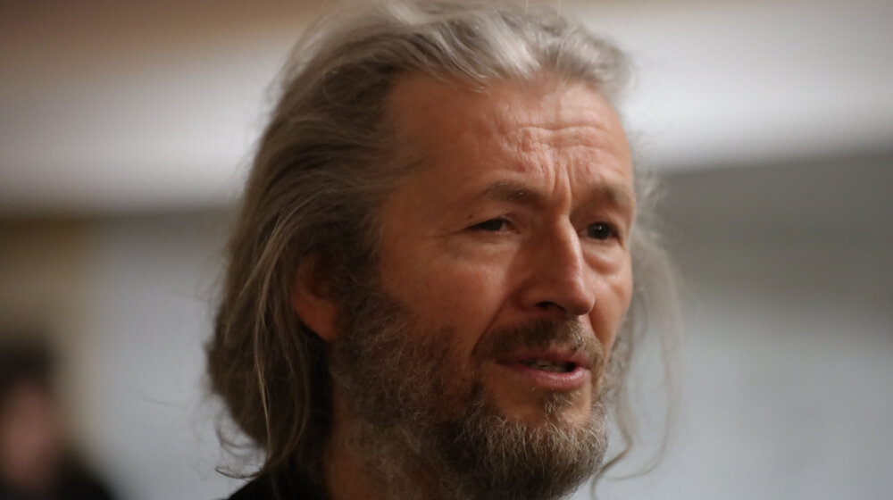 Pretnje i napadi na moje kolege glumce su sramni: Lični stav Nikite Milivojevića 1