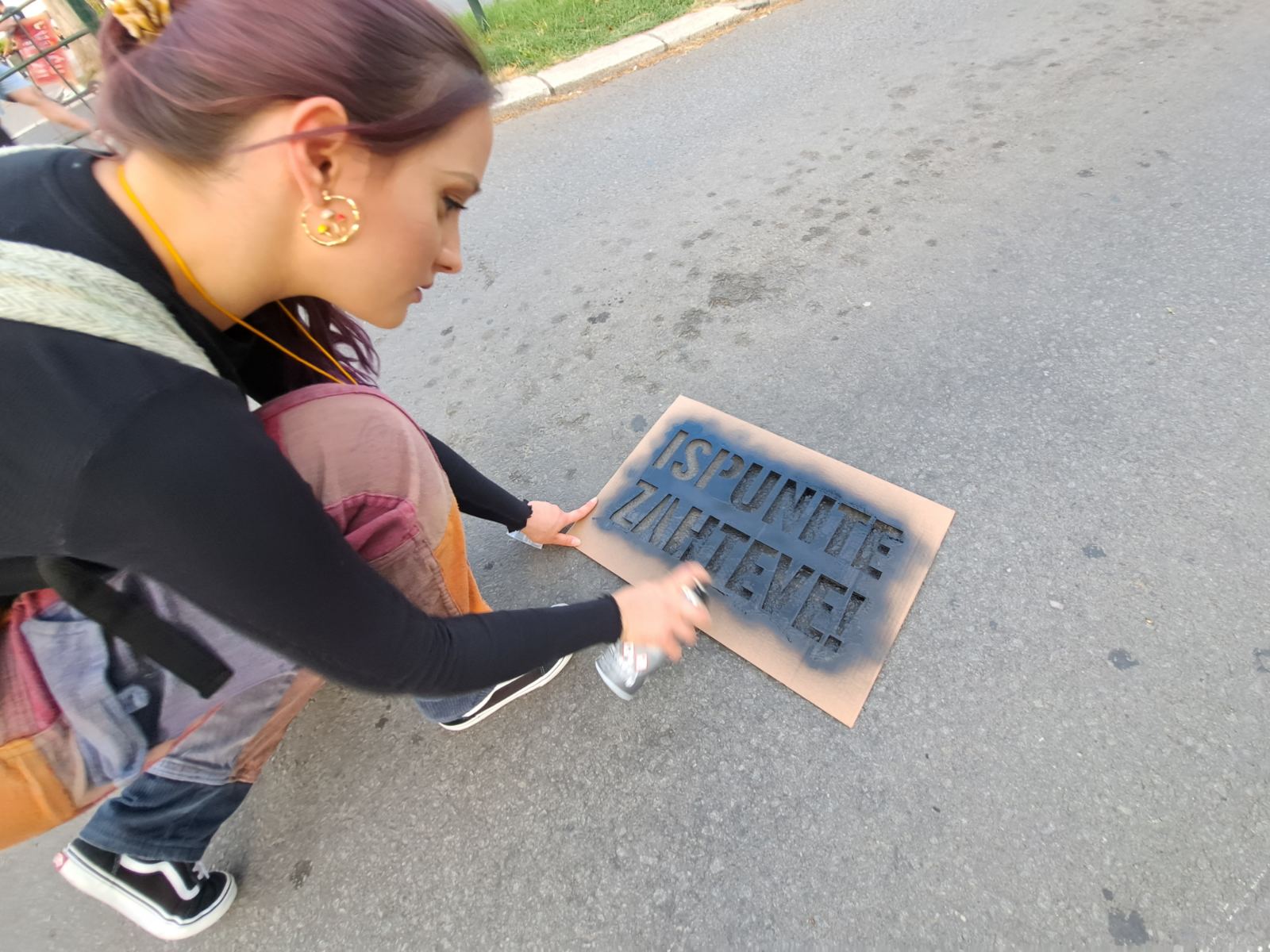 "Zar je bitno da li sam s Metohije ili s Dorćola?": Osmi protest "Srbija protiv nasilja" u slikama (FOTO) 5