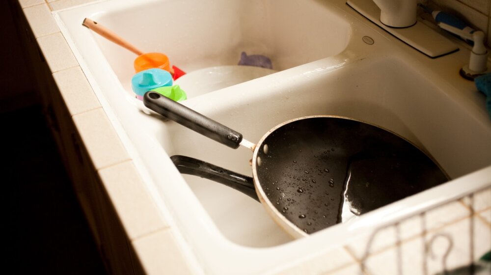 Perete tiganj vrućom vodom? Pravite veliku grešku, a evo i zašto 1