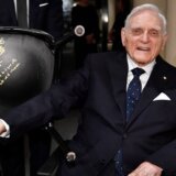 Džon Banister Gudinaf: Tvorac litijum-jonske baterije i dobitnik Nobelove nagrade za hemiju, preminuo u 101. godini 7