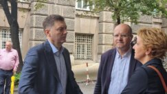 Grupa "Studenti protiv nasilja" protestovala ispred Ministarstva u kome radi Đorđe Dabić (FOTO) 2