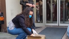 Grupa "Studenti protiv nasilja" protestovala ispred Ministarstva u kome radi Đorđe Dabić (FOTO) 6