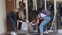 Grupa "Studenti protiv nasilja" protestovala ispred Ministarstva u kome radi Đorđe Dabić (FOTO) 7