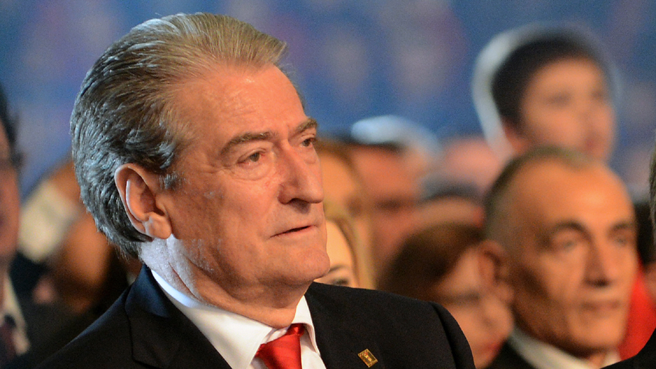 Bivši albanski premijer Beriša optužen za korupciju: Kaže da je iza toga Edi Rama 1