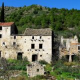 Selo bez stanovnika u koje dolaze ljudi iz celog sveta na jagnjetinu 11