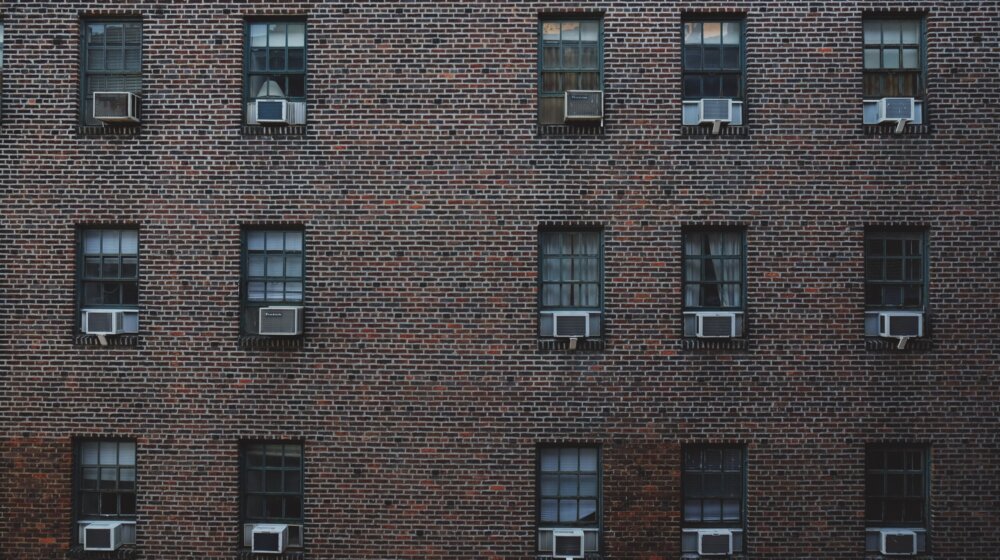 Stručnjaci otkrili da li smemo da spavamo sa uključenom klimom 1