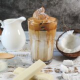 Recept za osvežavajući milkšejk sa kafom i kokosom 5