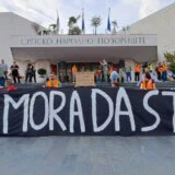 Novi protest "Srbija protiv nasilja" u subotu u Novom Sadu: Blokira se Most slobode 8