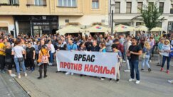 Protest Srbija protv nasilja u Novom Sadu Završen sedmi protest "Srbija protiv nasilja", sledeće nedelje protest u još 10 gradova ako se ne ispune zahtevi 13