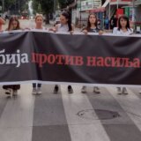 Nekoliko stotina građana učestvovalo na protestu protiv nasilja u Čačku 12