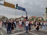 Protest "Srbija protiv nasilja" u preko 10 gradova obeležile šetnje, blokade puteva i zahtevi za ostavkama (FOTO, VIDEO) 26