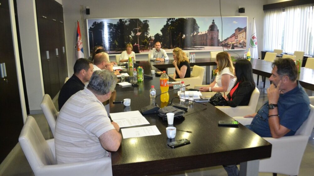 U Sremskoj Mitrovici održan sastanak tima za zaštitu od afričke kuge 1