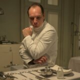 „Bjelogrlić radi srcem“: Aleksis Manenti o svojoj ulozi i saradnji s rediteljem i glumcem filma „Čuvari formule“ 10