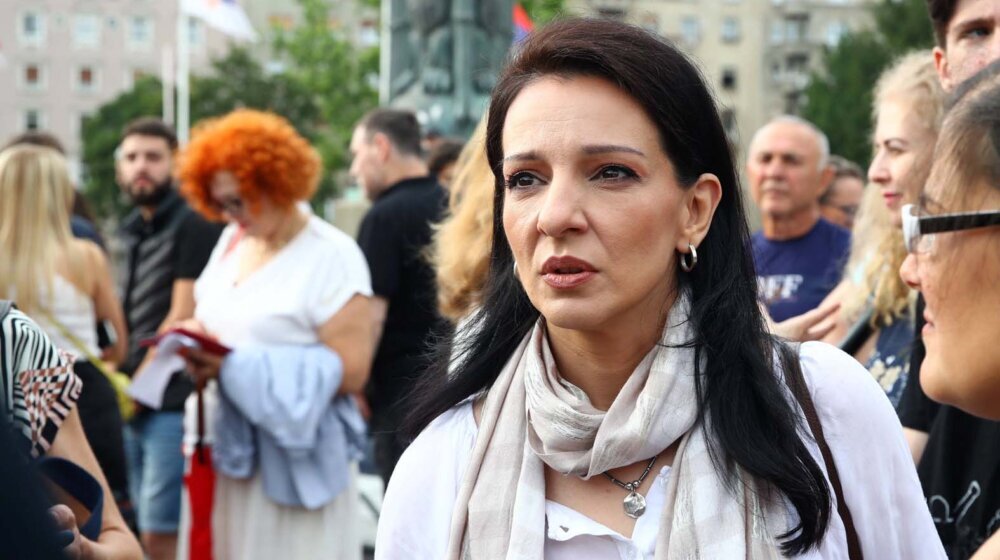 Marinika Tepić ispred CZ-a o uhapšenoj službenici MUP-a: Katarina Petrović je heroj, privedena je jer joj Vučić nije kum 1