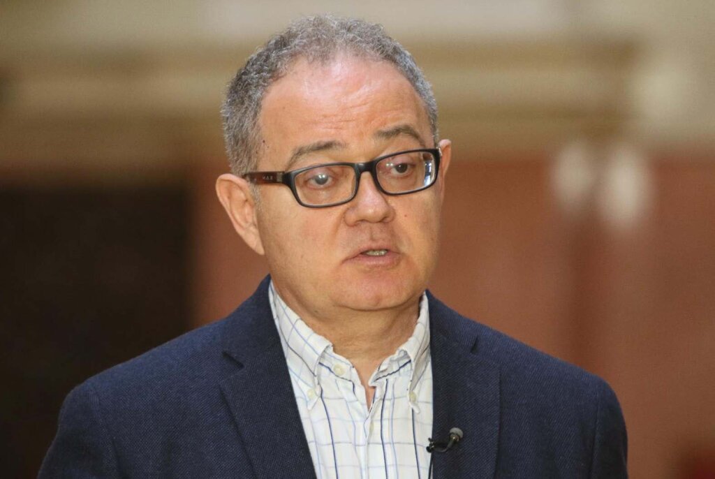 Vlast ne odgovara na poziv za razgovor oko poboljšanja izbornih uslova: Opozicija poručuje da nema neograničeno vreme 6 Zoran Lutovac Izvor: FoNet Milica Vuckovic