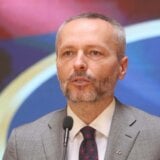 Olenik (Vojvođani LSV): Agencija da pokrene postupak protiv Vučića koji je ocenio da je zakon 'glup' 1